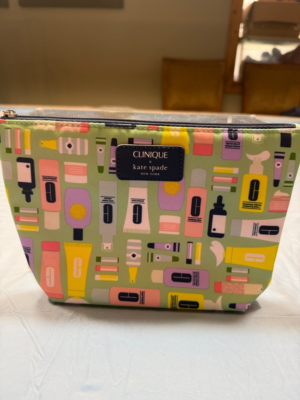 Kate Spade Clinique Cosmetic Bag with Kate Spade Earrings and dust bag - Picture 2 of 6